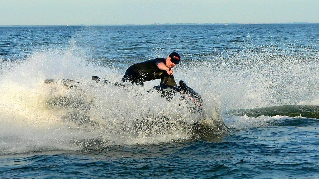 Апартаменты Jetadrenaline Watersports Club Рева Экстерьер фото